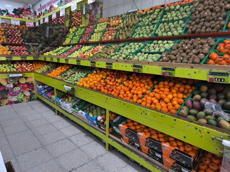 Autoservicio De Frutas - Parla