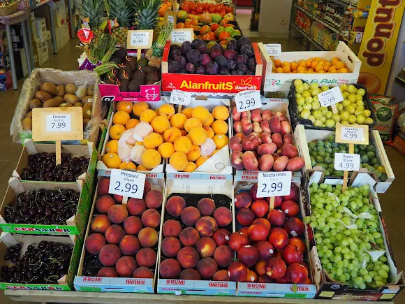 Fruiteria i Celler Jordi Bayés - Frutería en Folgueroles
