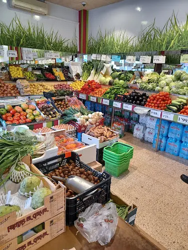 Fruits & VEGETABLES Azzan Warraich SL