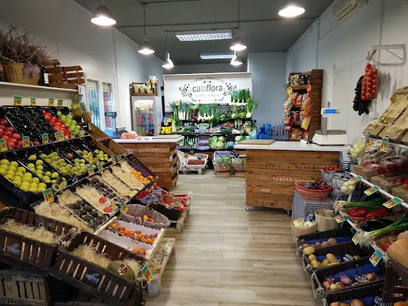 Calaflora Fruites I Verdures - Frutería en Hospitalet de Llobregat (L)