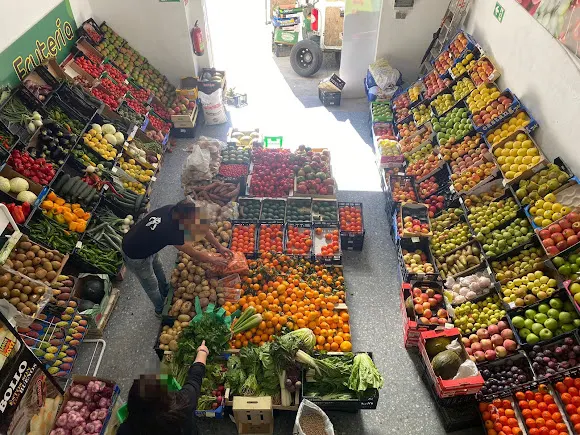 Frutería ilyas - Setenil de las Bodegas