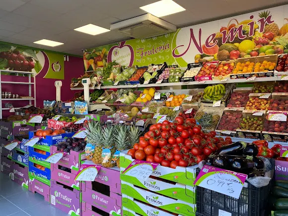 Frutería Nemir - Grupo Frusur - Frutería en Chiclana de la Frontera