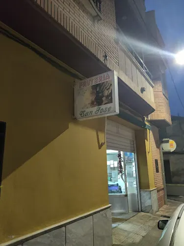 Frutería "San José" - Frutería en Valdepeñas