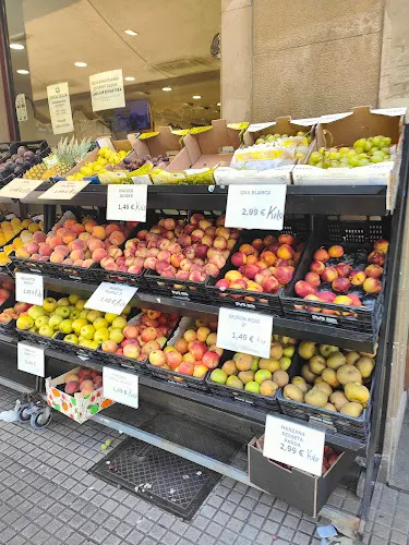 Frutas Adarra - Frutería en Villabona