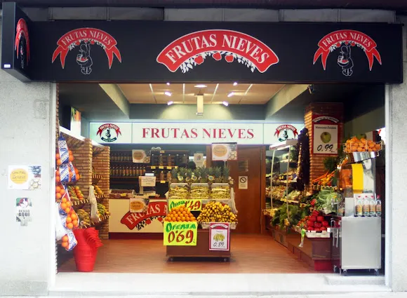 Frutas Nieves S.L. - Frutería en Pontevedra