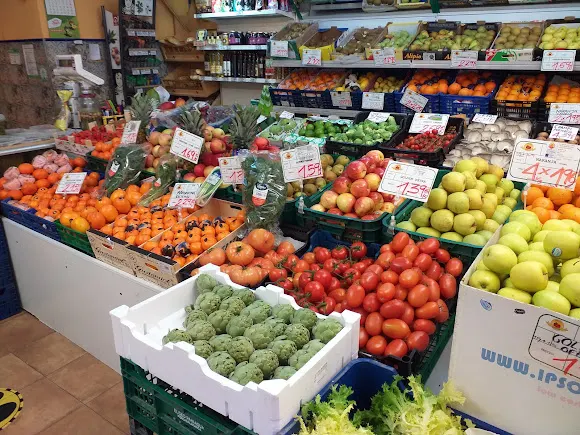 Frutas Cantalpino - Frutería en Salamanca