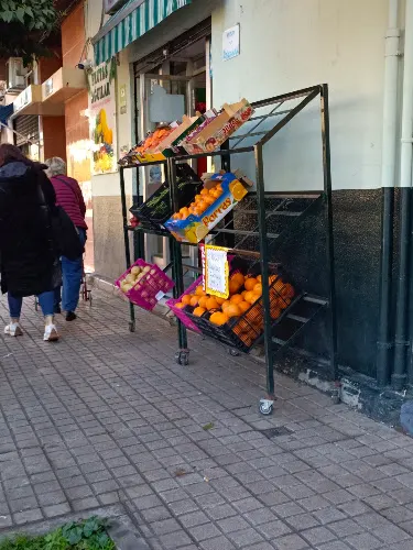 Frutería Y Comestibles Aguilar
