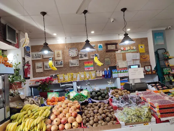 Ali fruta verdura y productos latinos