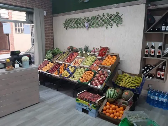 Karim El Chaflán del Oliver FRUTAS Y VERDURA